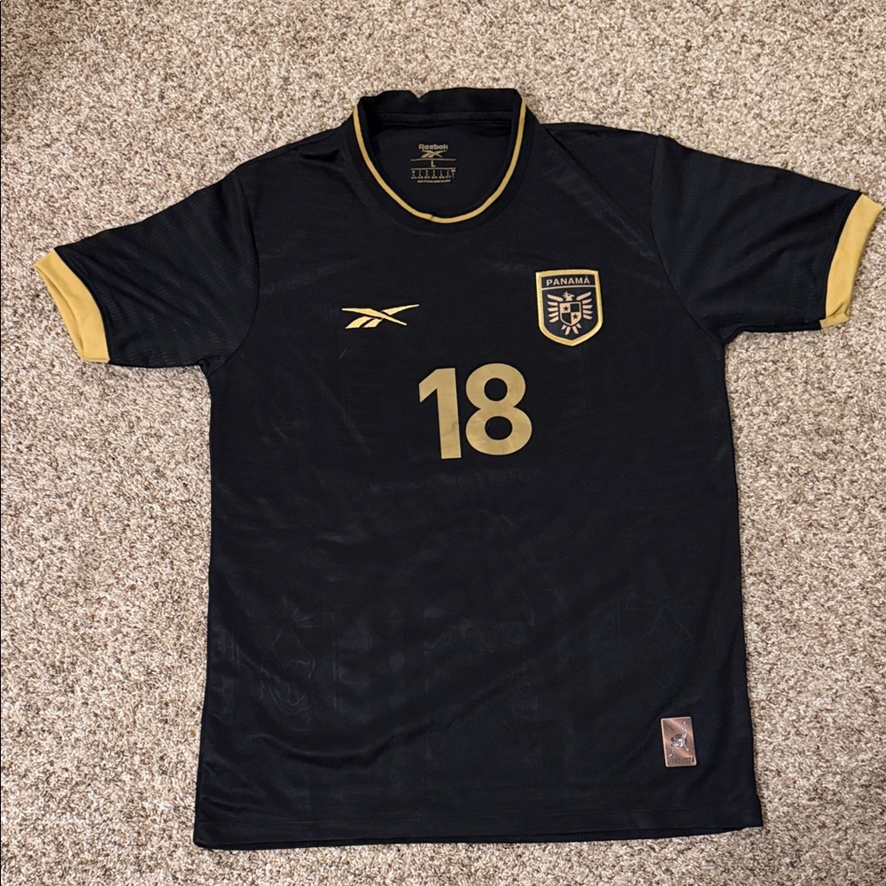 Reebok Men's Panama 🇵🇦 Black and Gold Jersey